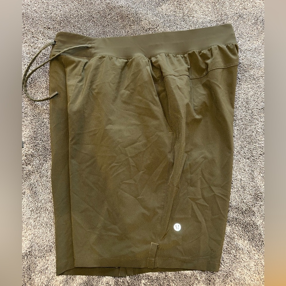 Men’s lululemon shorts
